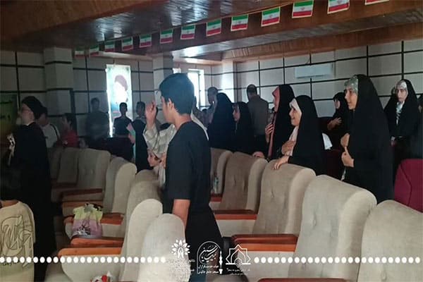 گزارشی از اکران سینمایی فرمانروای آب گزارشی از اکران سینمایی فرمانروای آب